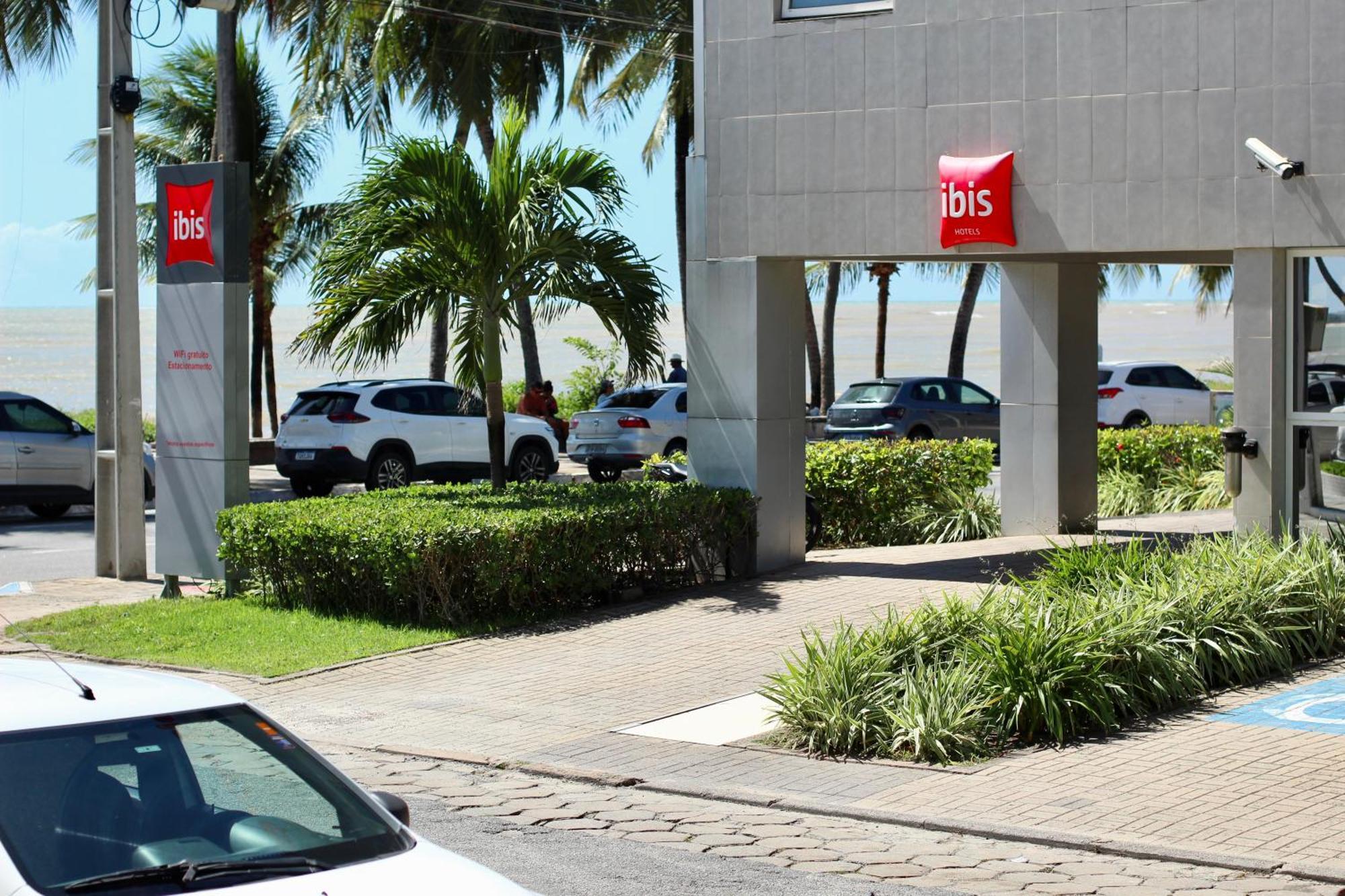 Ibis 3*